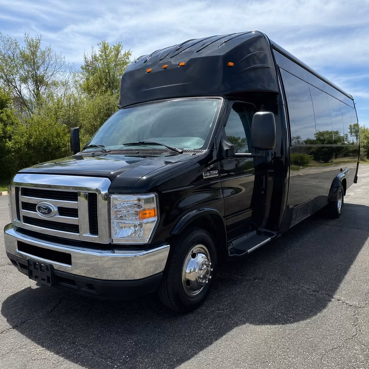 bus rentals for fresno proms homecomings